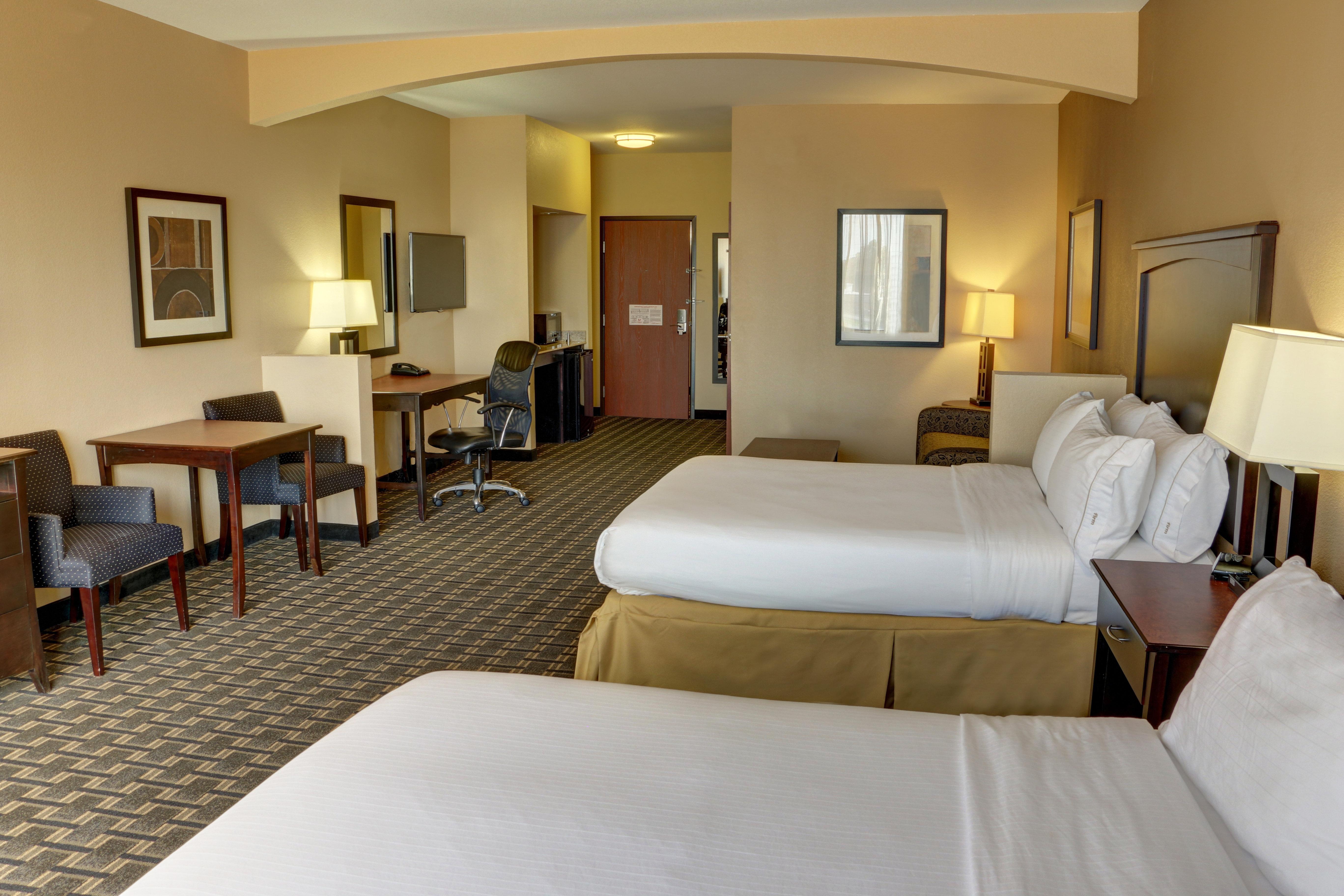 Holiday Inn Express Hotel & Suites Texarkana East By Ihg Exterior photo